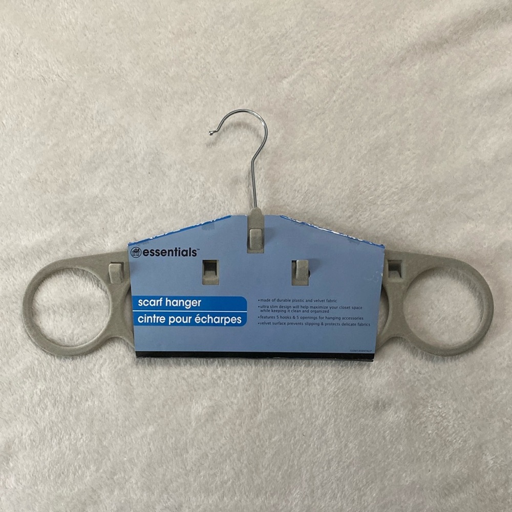 Essentials scarf hanger